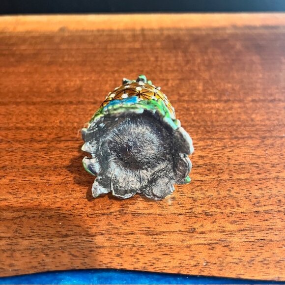 Pineapple With Flowers and Swarovski Crystals Hinged Trinket Box - Picture 6 of 6